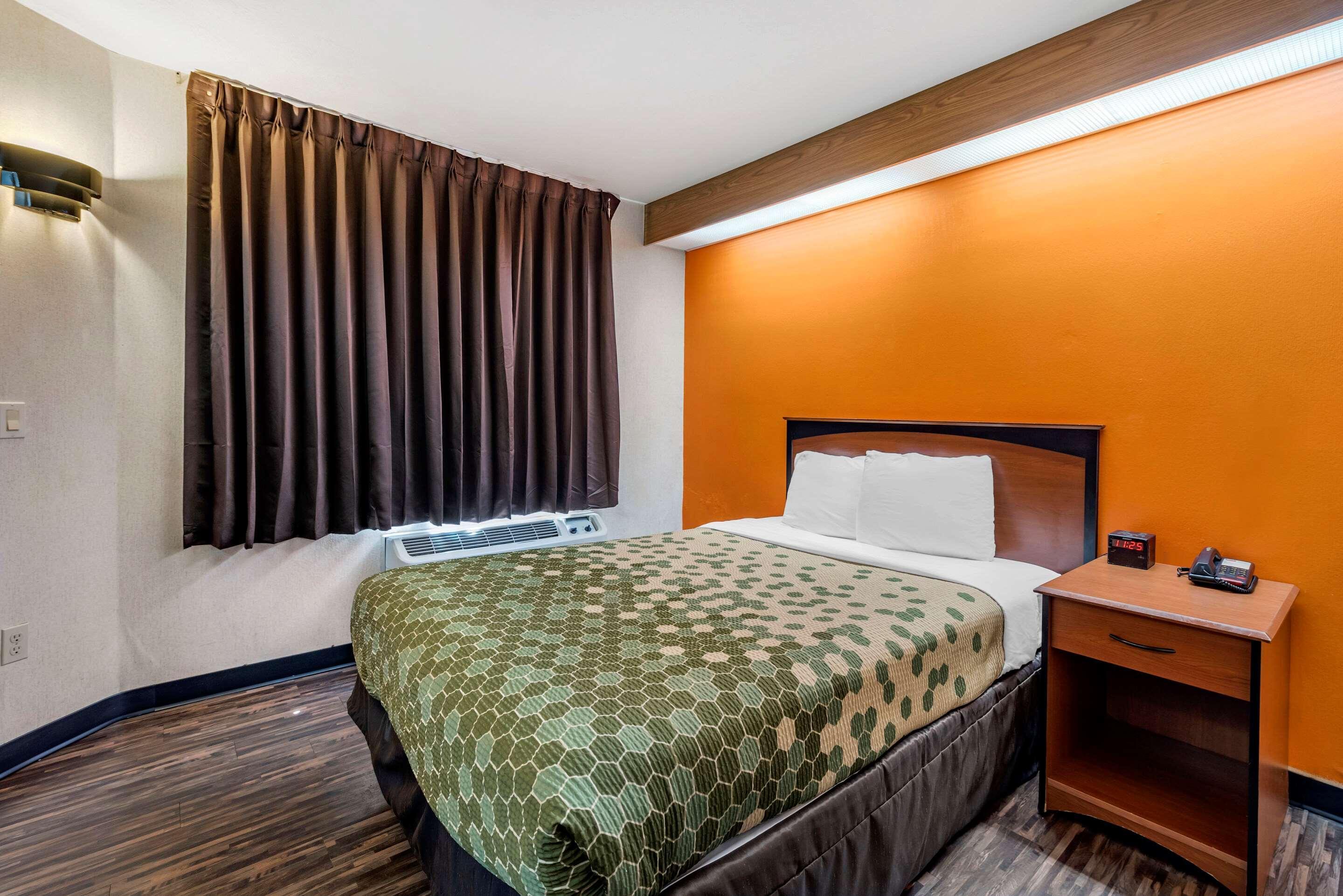 Econo Lodge North Academy Colorado Springs Zewnętrze zdjęcie