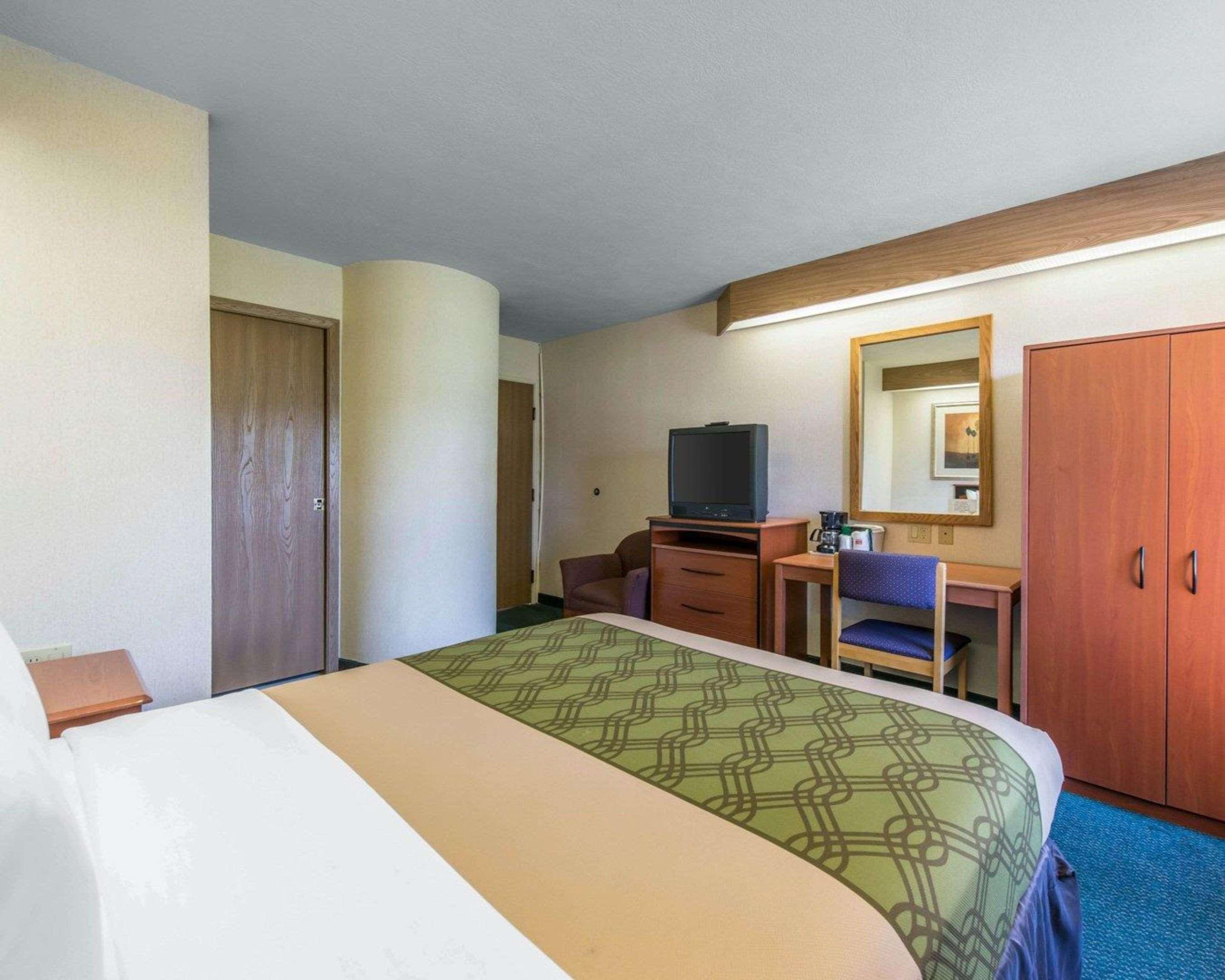 Econo Lodge North Academy Colorado Springs Zewnętrze zdjęcie
