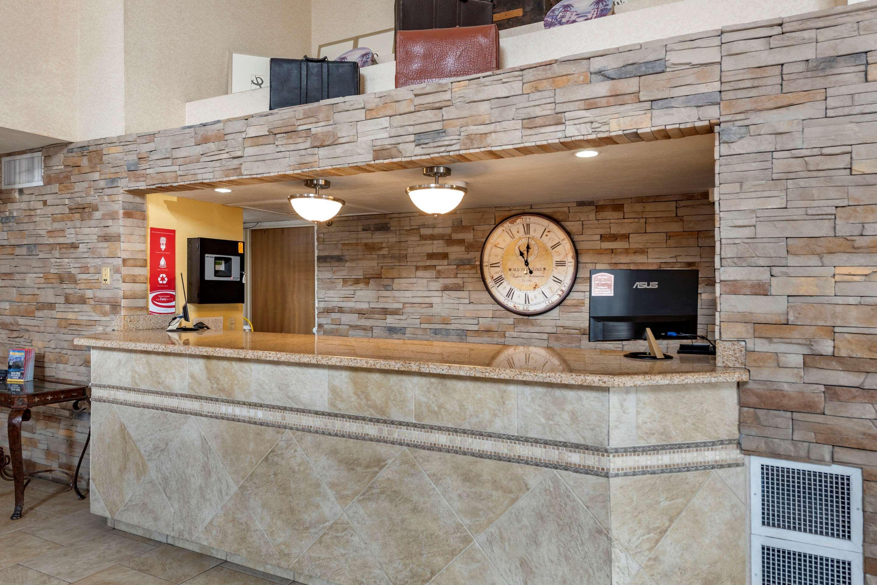 Econo Lodge North Academy Colorado Springs Zewnętrze zdjęcie