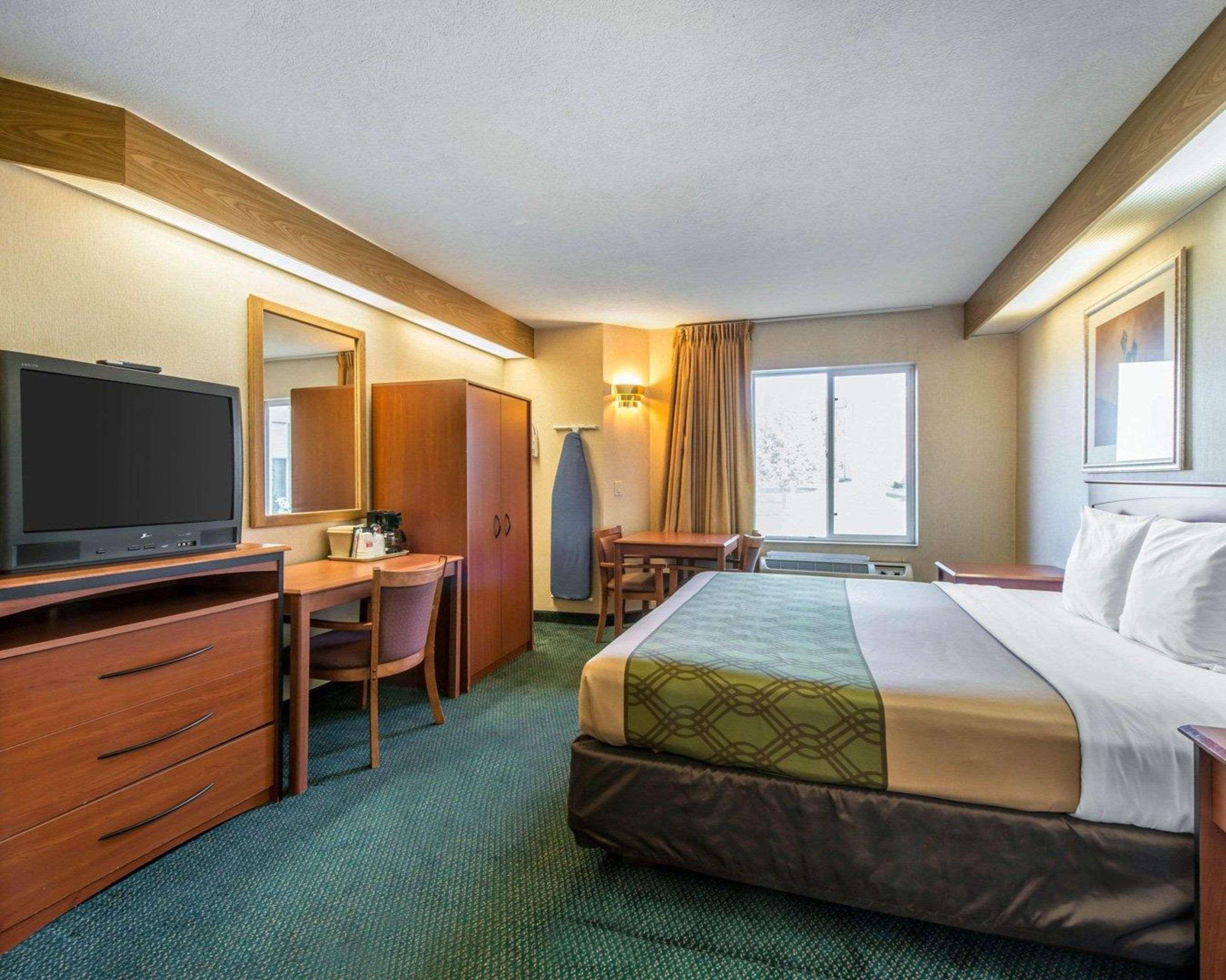 Econo Lodge North Academy Colorado Springs Zewnętrze zdjęcie