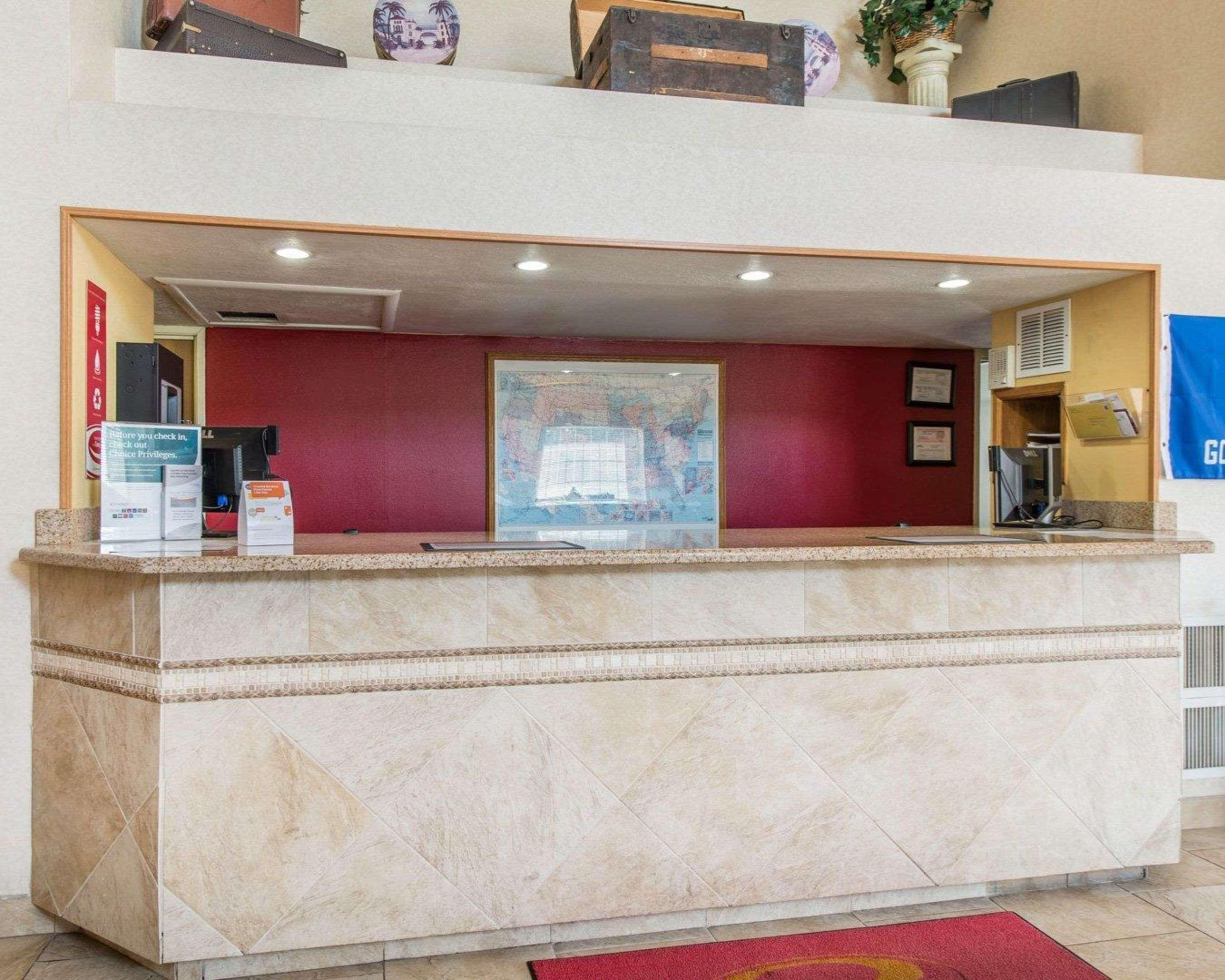 Econo Lodge North Academy Colorado Springs Zewnętrze zdjęcie