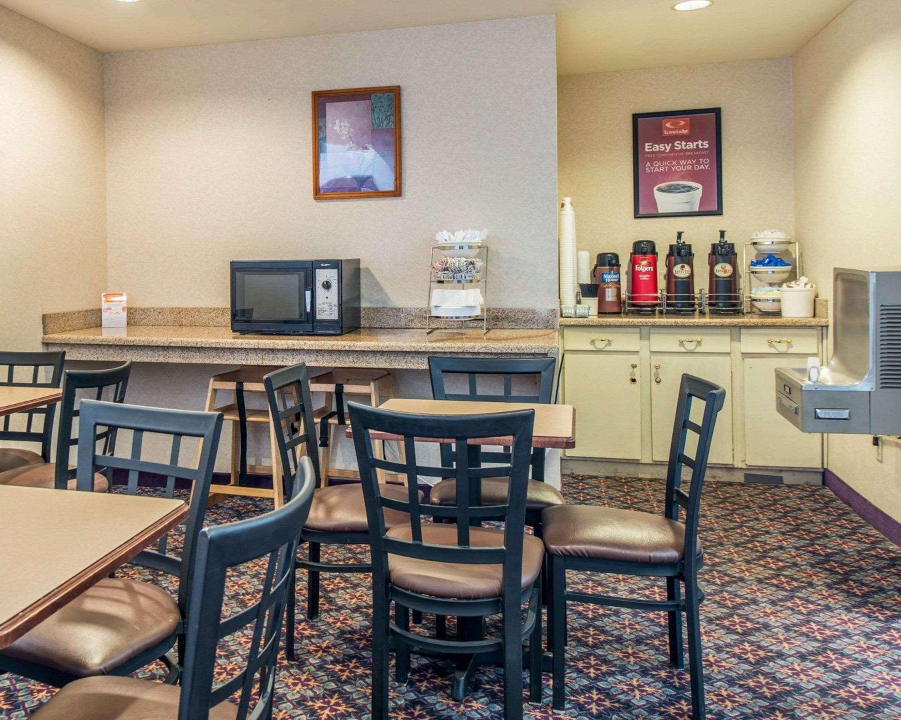 Econo Lodge North Academy Colorado Springs Zewnętrze zdjęcie