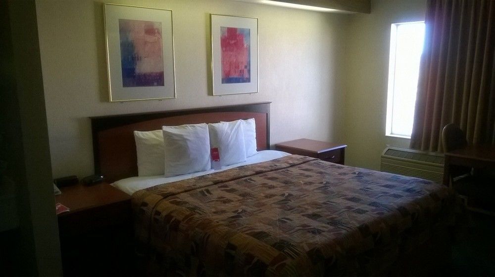 Econo Lodge North Academy Colorado Springs Zewnętrze zdjęcie