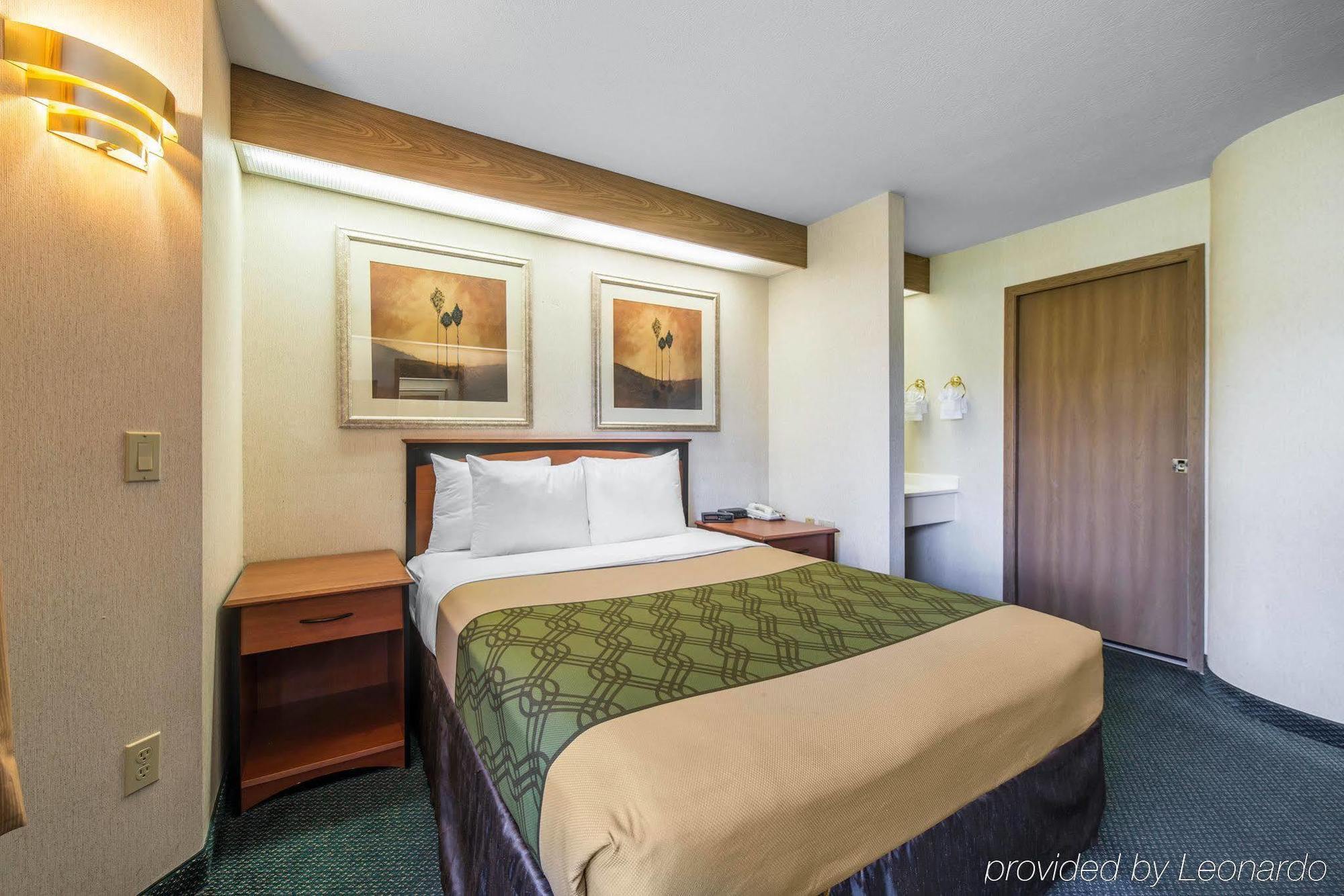 Econo Lodge North Academy Colorado Springs Zewnętrze zdjęcie